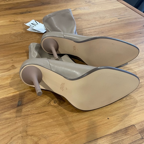 Zara Bottin Ankle Boot Size 37 - Picture 4 of 5